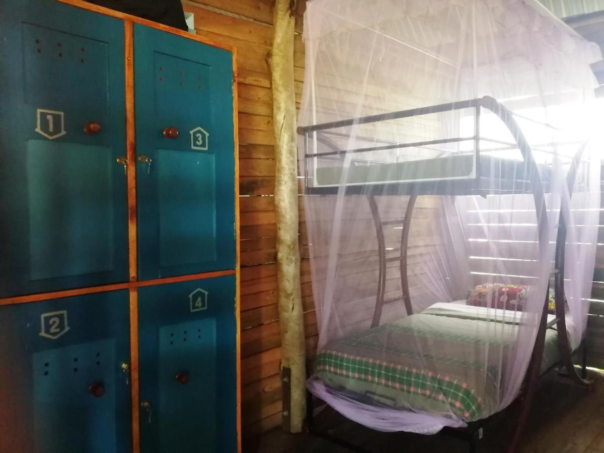 Murchison Backpackers Masindi Exteriör bild